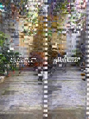 Bán lô đất sạch đẹp Nguyễn Quyền gần ngay bến xe có sẵn nhà cấp 4