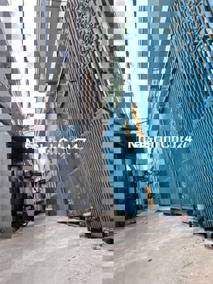 Nhà Chính Chủ Bán : đường lê độ, gần đường