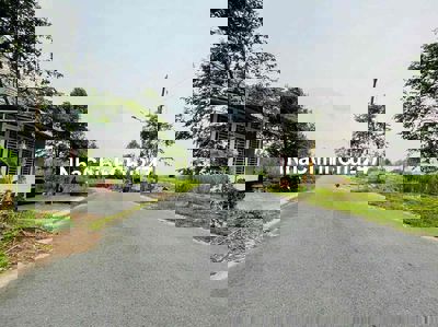 Bán nền số 14 đường D13 khu Hồng Loan 6A cạnh bến xe- Giá 3 tỷ