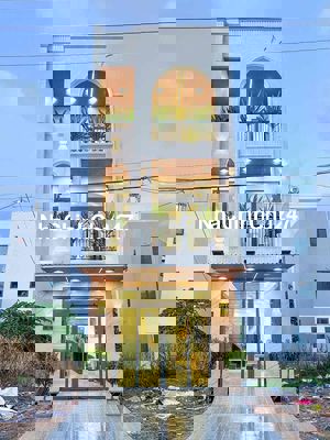 Chủ gửi. NHÀ PHỐ HIỆN ĐẠI - KDC HỒNG LOAN, ĐƯỜNG D1, TP. CẦN THƠ.