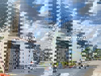 Chính chủ bán đất mặt tiền đường 14m. Cách đường Hùng Vương 25m