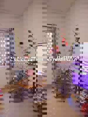 Chính chủ bán lầu 4 33m2 CC Thanh Đa