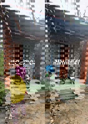 Chính chủ cần bán gấp đất có nhà thô cấp 4 sẵn