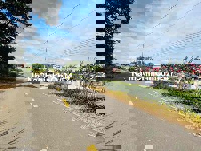 Ngộp, xả lỗ 500tr đất Thị trấn Đất Đỏ, đường nhựa lớn, sát bên TL52