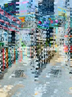 Chính chủ cần bán gấp nhà TT Cần Giuộc 104m2 - SHR thể hiện tên đường