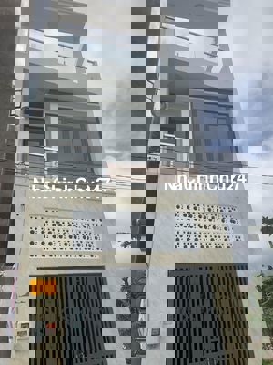 ĐẴNG CẤP: xe hơi né, 30m ra Hà Huy Giáp, Q12, 3T, 70m2, 3 PN.