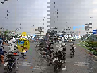 Bán Nhà Binh Tân.100m2-4tâng-6pn-An Dương Vương giáp Quận 6 Hẻm xe tải