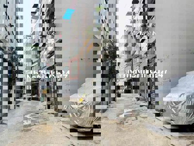 CHDV CÓ THU NHẬP CAO - 5 TẦNG - HẺM XE HƠI