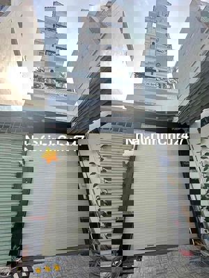 Nhà đẹp 4 tầng 4PN xe hơi đậu trước nhà khu an ninh đầy đủ tiện tích