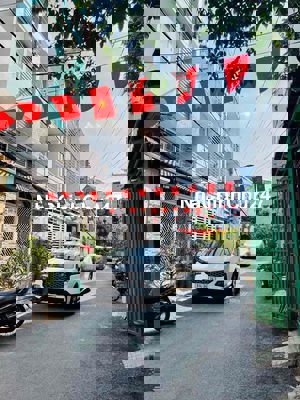 Hẻm 7m 2 xe hơi né nhau - Nhà 4 Tầng - Hàng Hiếm