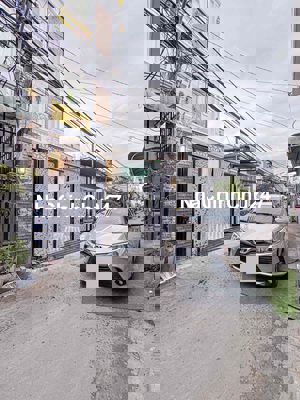 NHÀ 2 LẦU FULL NỘI THẤT GIÁP KHU DÂN CƯ ĐẠI NGÂN