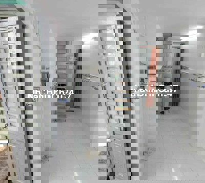 BÁN DÃY TRỌ CỰC HIẾM 80M2–CÓ DÒNG TIỀN-HẺM XE HƠI RỘNG 5M.