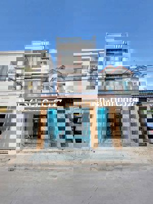 Nhà Hoàn Công,Sân Xe Hơi, Gần Vòng Xoay An Phú