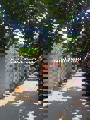 2 Mặt Tiền hẻm xe hơi và hẻm nhỏ Không vướng quy hoạch: 3 PN – 4,39 tỷ