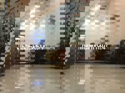 2 mặt tiền - Hẻm xe hơi 7m, Đình Phong Phú, gần Vincom Q9, 5tỷ nhỉnh.