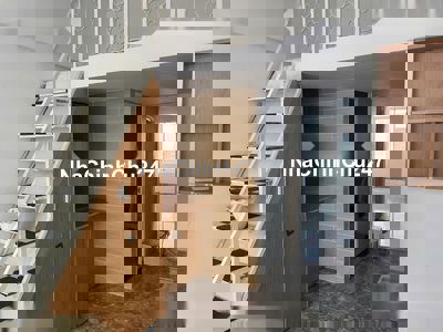 NHÀ PHƯỜNG TÂN ĐỊNH, Q1 – 13 TRIỆU, HẺM XE HƠI