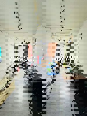 Hẻm 3.5M Khu Cư Xá Đô Thành Q3. (3.2m x 11m). 3 Tầng. Giá 7.2 Tỷ TL