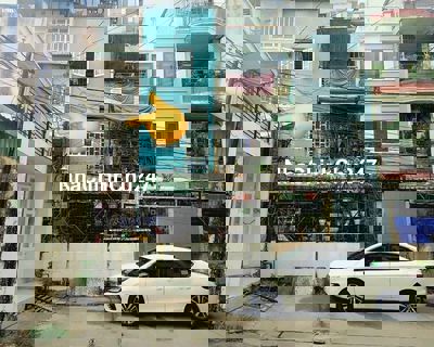 Q5 kề Q1 - Xe hơi tận cửa, Nhà Mới 2PN - Chỉ 11.8tr