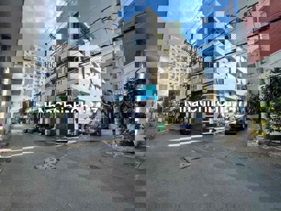 HIẾM - NHÀ 3 TẦNG NGAY GIGAMALL - HẺM XE HƠI 7M - GIÁ 9.7 TỶ