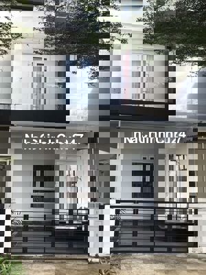 Nhà 1 trệt 2 lầu khu dân cư Valencia giá 10 triệu đầy đủ nội thất