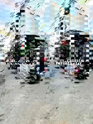 🏡 Bán Nhà Trệt Lầu, Sổ Hồng Riêng - Vị Trí Góc 2 Mặt Tiền - Hẻm Xe Hơi