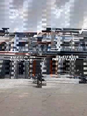 Nhà đẹp 116m2 full thổ cách KCN Cầu Tràm chỉ 900 mét