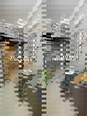 DUPLEX BAN CÔNG - CỬA SỔ NGAY CHỢ HẠNH THÔNG TÂY Ở LIỀN CHÍNH CHỦ