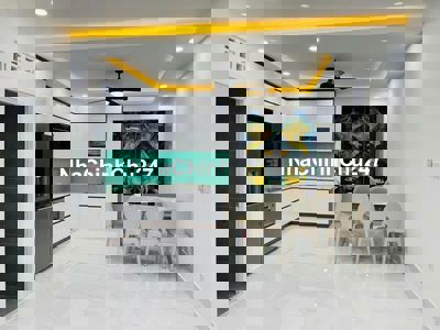 Bán nhà Dương Quảng Hàm sau Emart 5x20m 4 tầng xe hơi ngủ nhà chỉ 8,2T