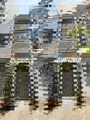 (Bán gấp) nhà 2 mặt hẻm,tại P3 Gò Vấp, sổ hồng riêng, xe hơi đỗ cửa !!