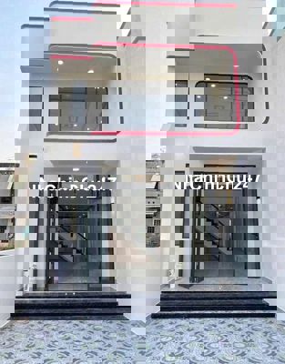 CHÍNH CHỦ CẦN BÁN CĂN NHÀ GÁC LỬNG SỔ RIÊNG NẰM NGAY CẦU BẠCH ĐĂNG 2