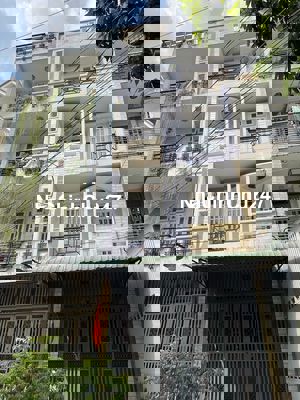 Xe hơi ngủ nhà 4,5x15 (65m2) 4 TẦNG 4PN ĐƯỜNG 6m SÁT QUANG TRUNG SHR