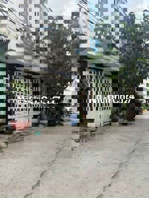 Chủ nhà cần tiền bán gấp 700tr