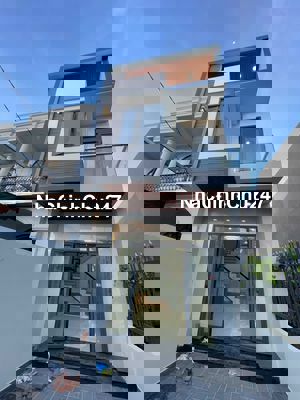 Nhà sổ riêng thổ cư giá rẻ với 800triệu, gần ubnd bửu long biên hoà DN