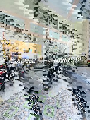 Ngay Bạch Đằng nhà 3 tầng - 62M2 - hẻm xe hơi vô nhà - CHỈ HƠN 9 TỶ