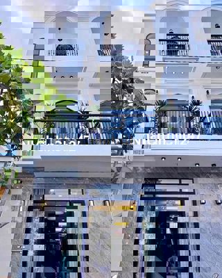 Nhà 2 Lầu Mới 100% full nội thất Kdc Hồng Loan đối diện bến xe Ct,CRan