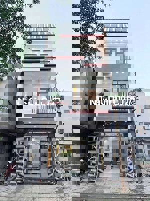 Chính chủ gửi bán nhà mặt tiền gần QL 13 1 trệt 2 lầu tại Thuận An