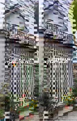 Bán nhà 1 trệt 1 lầu full thổ cư gần siêu thị Coopmart Bến Tre