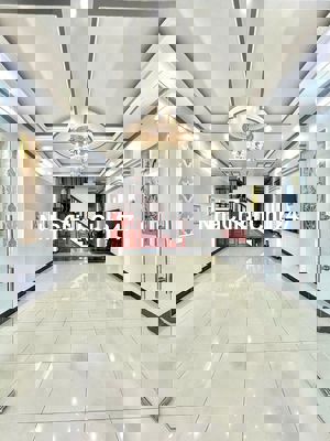 Nhà 2 lầu 4PN Có Nội Thất KDC Hưng Phú (Gần Siêu Thị GO) 15 triệu