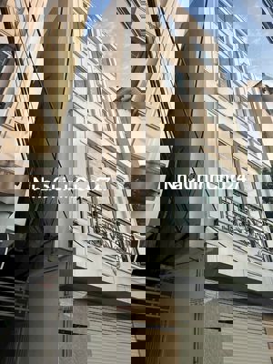 CẦN BÁN NHÀ CỰ KHỐI LONG BIÊN HÀ NỘI.