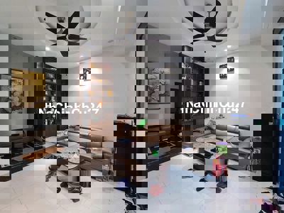 BÁN GẤP NHÀ TRẦN PHÚ 6T THANG MÁY 38M GẦN GA TÀU CHỈ 10.8 TỶ