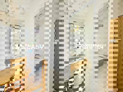 2 PHÒNG NGỦ BAN CÔNG ĐỐI DIỆN ĐẠI HỌC HOA SEN QUẬN 10 FULL NỘI THẤT