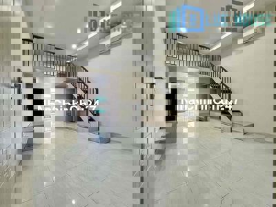 Chung cư mini siêu sạch sẽ, diện tích 50m2, gần Ga T3 Hoàng Hoa Thám