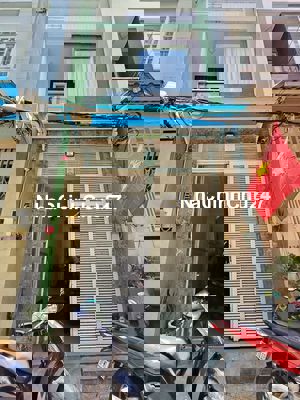 Nhà khu chợ thuốc Hải Thượng lãn ông 3,2x13 giá 15,6 tr.