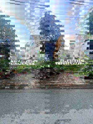 Chính chủ giảm 250 triệu còn 3tỷ700 cặp nền đường số 18 KDC Nam Long