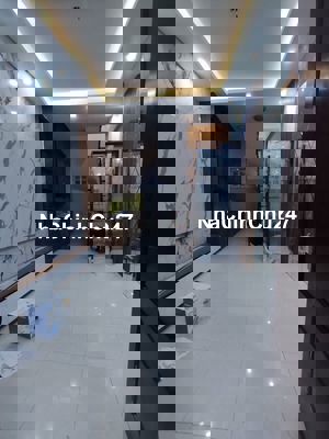 Nhà 30m2x5 tầng, Tô Hiệu, Hà Đông