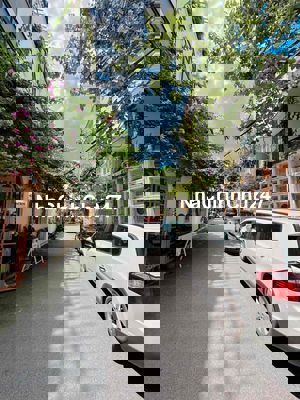 BIỆTHỰ VIP LÊ VĂN SỸ Q3