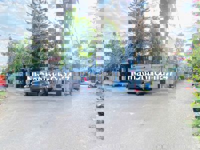 Bán nhà Linh Trung - ngay Ga Metro - 215M2 - Ngang 7M - TN: 20triệu/th