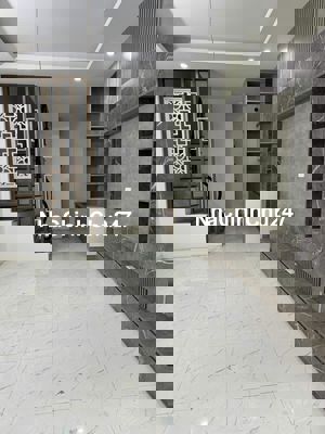 CẦN BÁN NHÀ THẠCH BÀN LONG BIÊN HÀ NỘI.