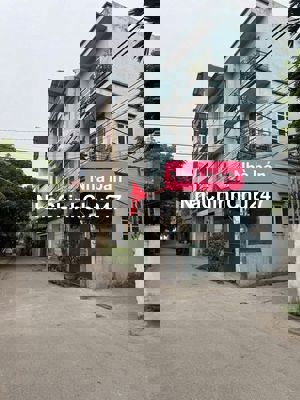 CẦN BÁN NHÀ CỔ LINH THẠCH BÀN LONG BIÊN HÀ NỘI.