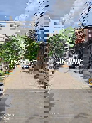 Chủ cần tiền còn bớt.